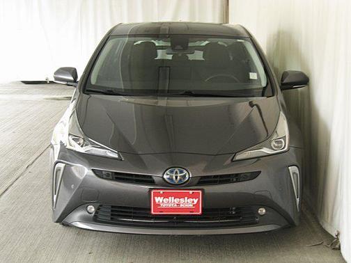 2021 Toyota Prius LE