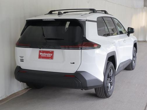 Ice Cap 2026 Toyota RAV4 LE