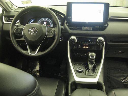 2023 Toyota RAV4 Hybrid XLE Premium