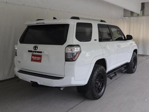 White 2022 Toyota 4Runner SR5