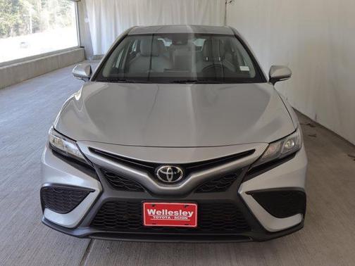 Celestial Silver Metallic 2023 Toyota Camry SE