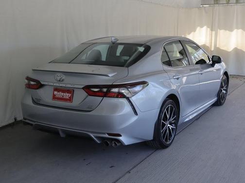 Celestial Silver Metallic 2023 Toyota Camry SE