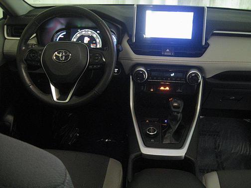 2023 Toyota RAV4 Hybrid XLE