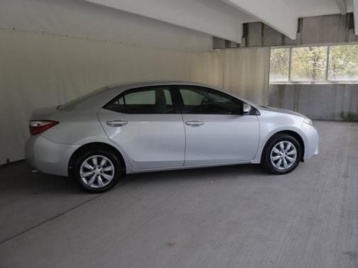 Classic Silver Metallic 2016 Toyota Corolla LE