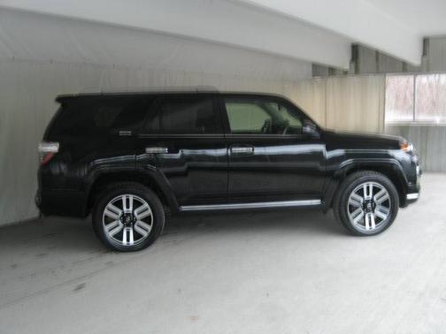 Midnight Black Metallic 2024 Toyota 4Runner Limited