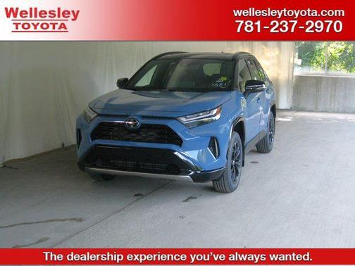 2025 Toyota RAV4 Hybrid SE