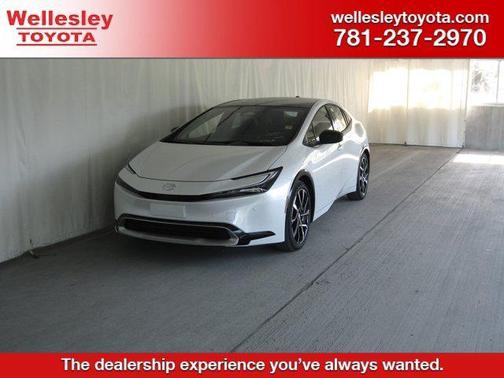 2025 Toyota Prius L