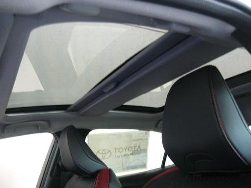 2025 Toyota Prius L