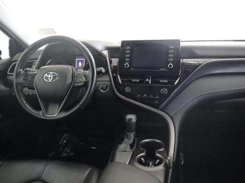 Celestial Silver Metallic 2021 Toyota Camry SE