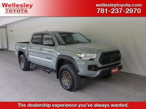 Lunar Rock 2023 Toyota Tacoma TRD Sport
