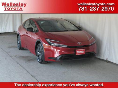 2024 Toyota Prius LE