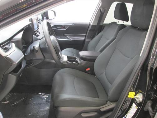 Midnight Black Metallic 2019 Toyota RAV4 LE