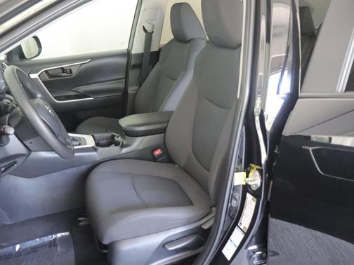 Midnight Black Metallic 2019 Toyota RAV4 LE