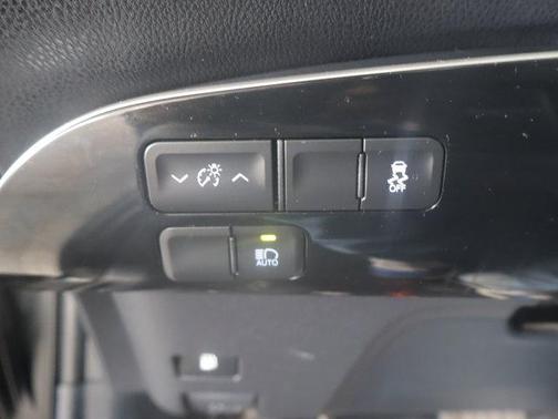 2017 Toyota Prius Three