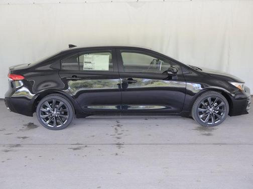 Midnight Black Metallic 2026 Toyota Corolla SE