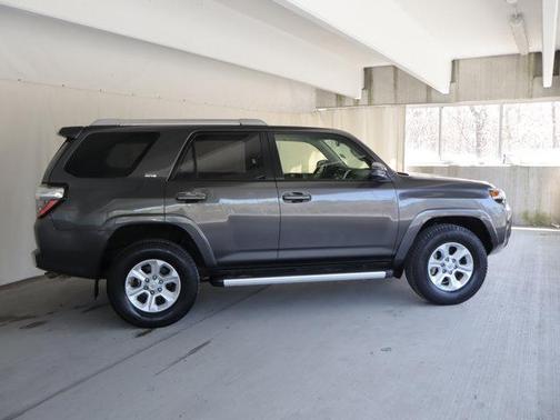 Magnetic Gray Metallic 2014 Toyota 4Runner SR5