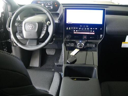 2025 Toyota bZ4X XLE