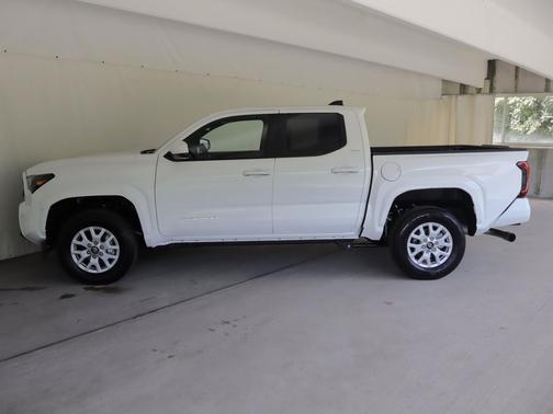 Ice Cap 2026 Toyota Tacoma SR5