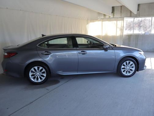 Nebula Gray Pearl 2013 Lexus ES 300h Base