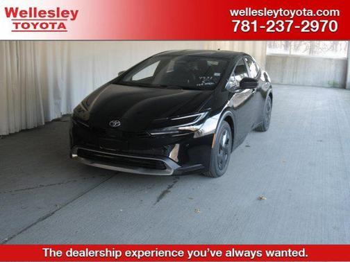 2026 Toyota Prius Plug-In Hybrid SE