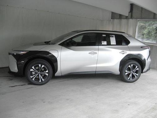 2025 Toyota bZ4X XLE