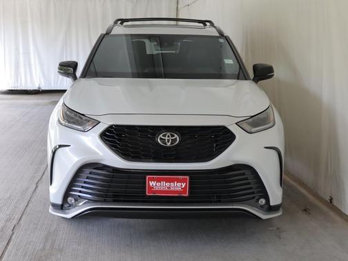 Wind Chill Pearl 2023 Toyota Highlander XSE