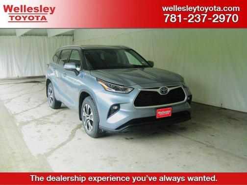 2021 Toyota Highlander Hybrid XLE