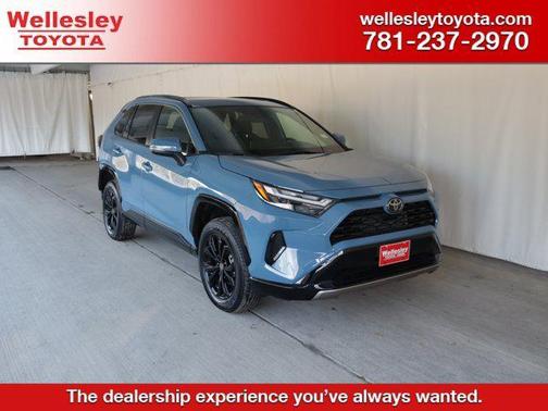 2025 Toyota RAV4 Hybrid SE