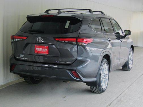 2023 Toyota Highlander Limited