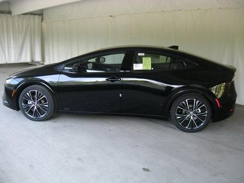 2025 Toyota Prius Limited