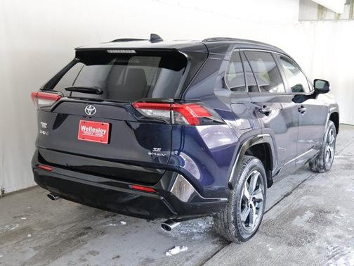 2025 Toyota RAV4 Hybrid SE