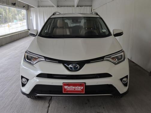 Blizzard Pearl 2017 Toyota RAV4 Hybrid Limited