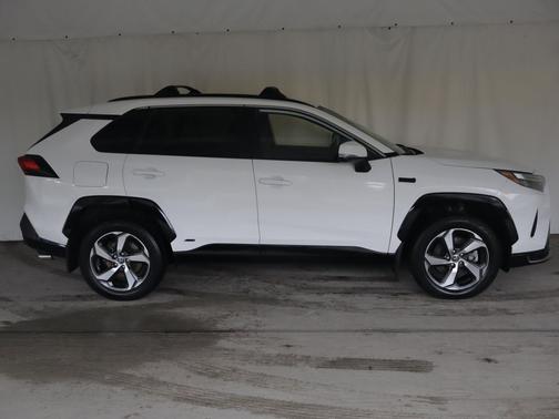 Ice Cap 2023 Toyota RAV4 Prime SE