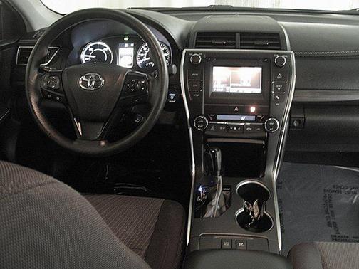 2017 Toyota Camry Hybrid LE
