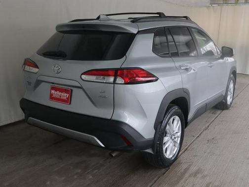 2023 Toyota Corolla Cross LE