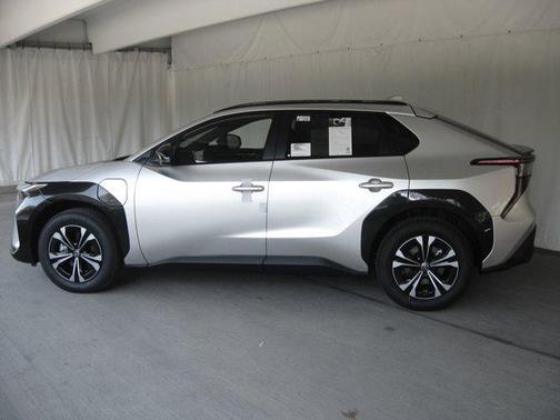 2025 Toyota bZ4X XLE