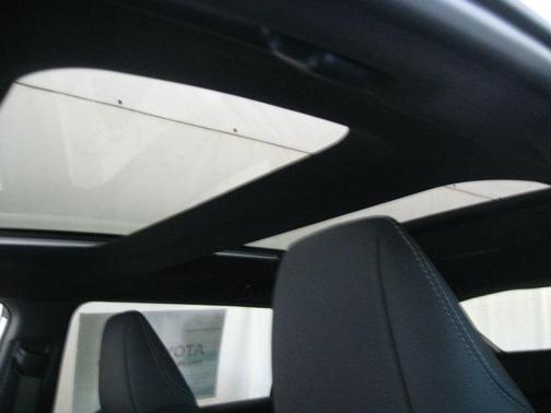 2025 Toyota bZ4X XLE