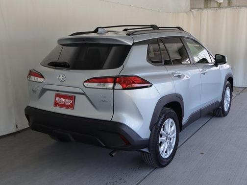 Sonic Silver 2023 Toyota Corolla Cross LE