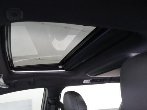 Wind Chill Pearl 2026 Toyota Sienna Limited