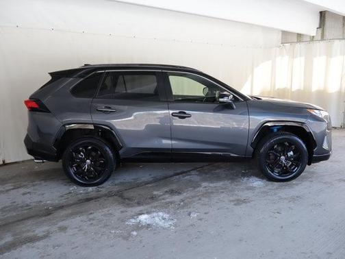 2025 Toyota RAV4 Hybrid SE