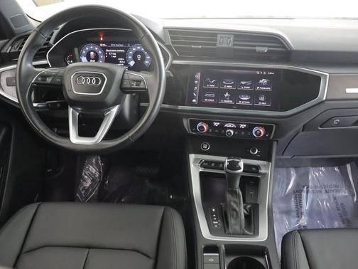 Mythos Black Metallic 2023 Audi Q3 Premium 45 TFSI S line quattro Tiptronic