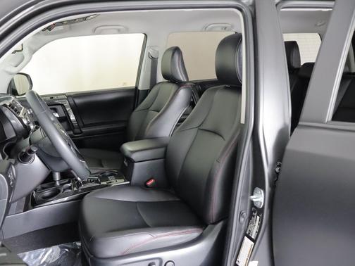 Attitude Black Metallic 2015 Toyota 4Runner TRD Pro
