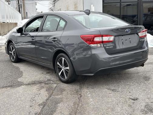 2019 Subaru Impreza 2.0i Premium