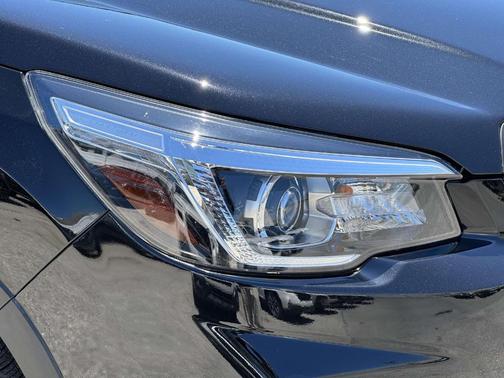 Crystal Black Silica 2019 Subaru Forester Premium