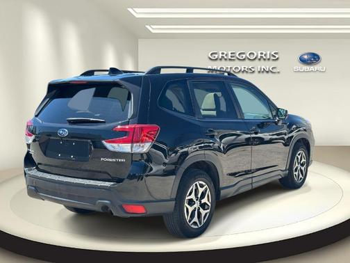 Crystal Black Silica 2019 Subaru Forester Premium