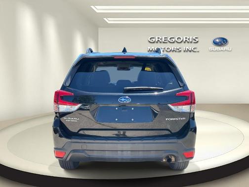 Crystal Black Silica 2019 Subaru Forester Premium