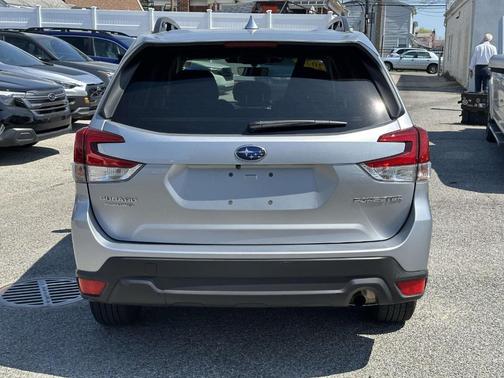 2023 Subaru Forester 2.5i Premium