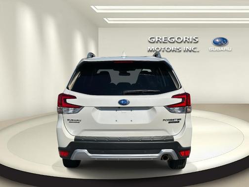 2022 Subaru Forester Touring