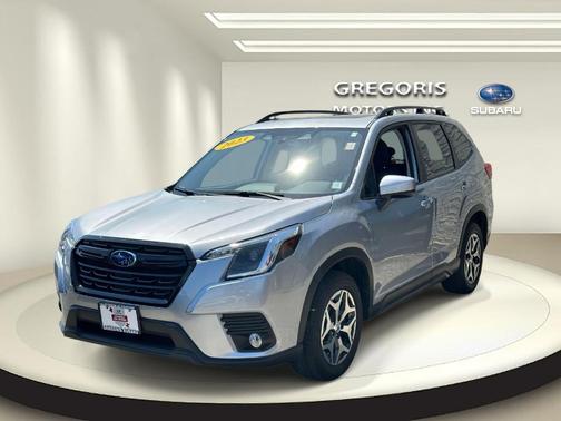 Ice Silver Metallic 2023 Subaru Forester Premium