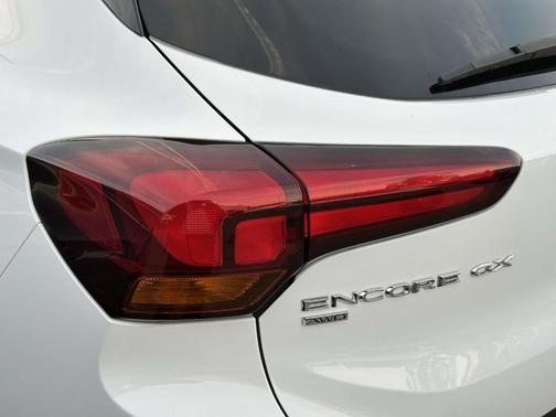 2022 Buick Encore GX Select